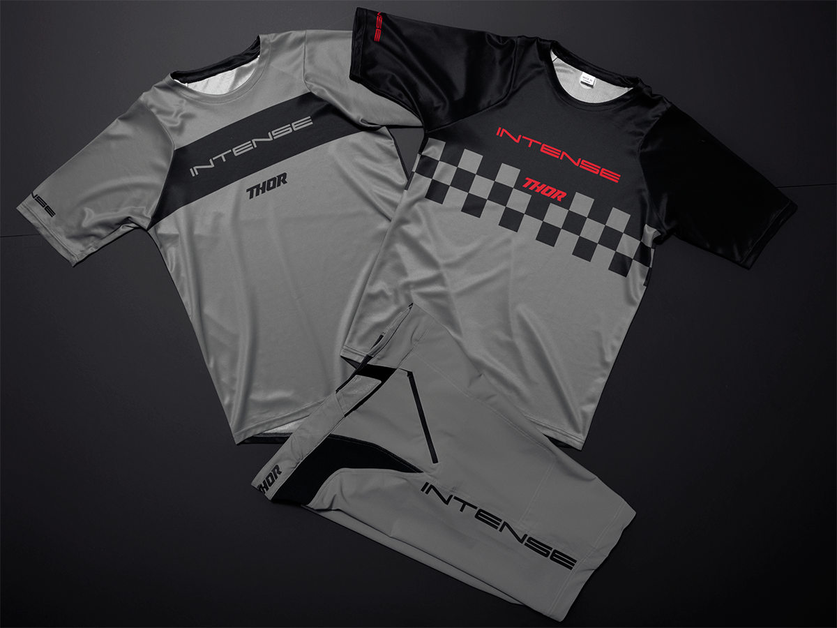 Intense Assist Dart Short-Sleeve Jersey