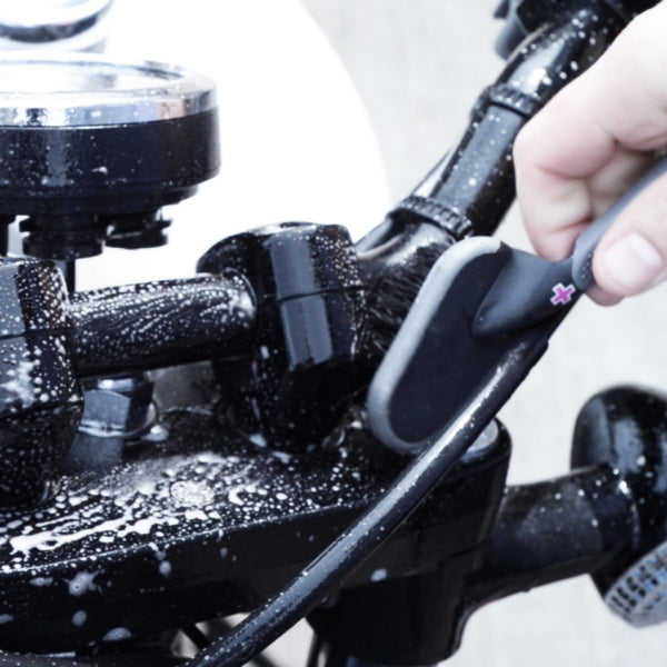 Muc-Off Detailing Brush
