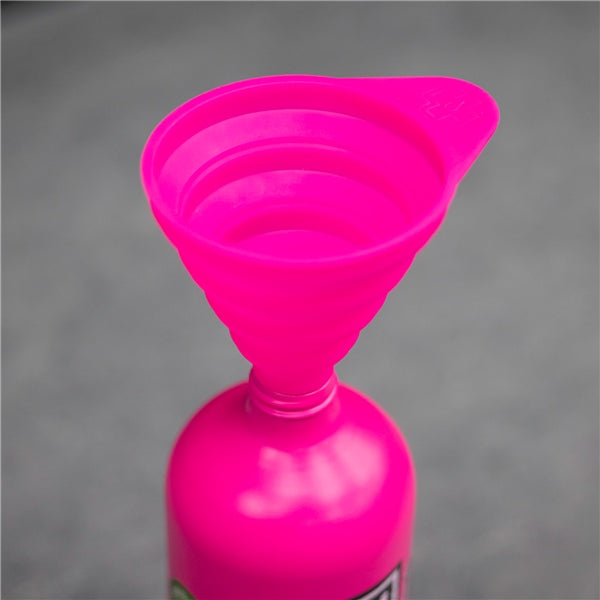 Muc-Off Silicone Funnel