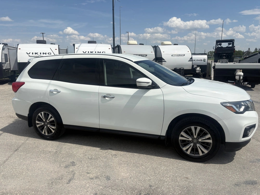 Nissan 2017 Pathfinder
