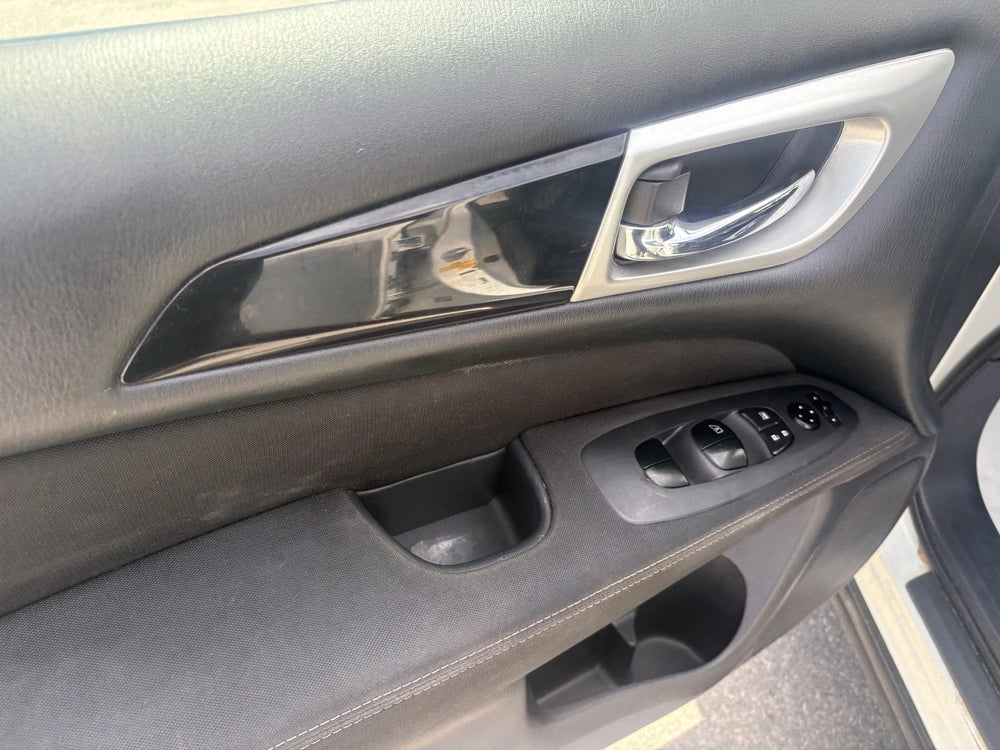 Nissan 2017 Pathfinder