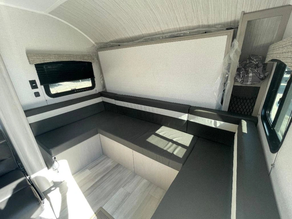 Coachmen 2023 Viking 252DBUS