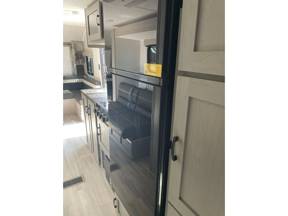 Coachmen 2023 Viking 252DBUS