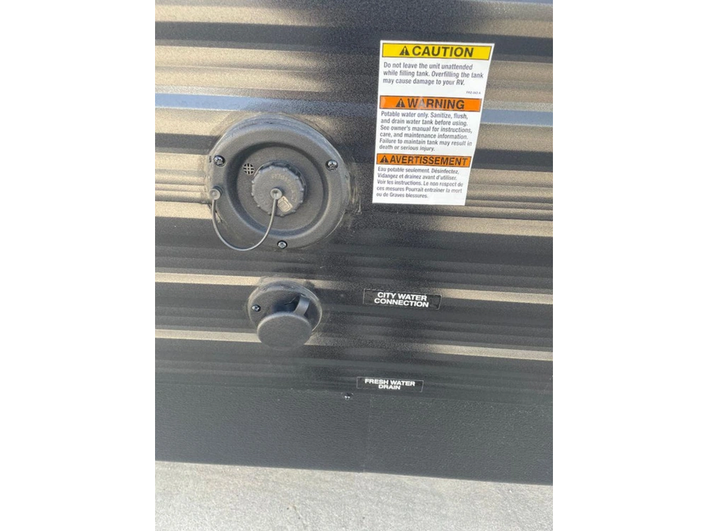 Coachmen 2023 Viking 252DBUS