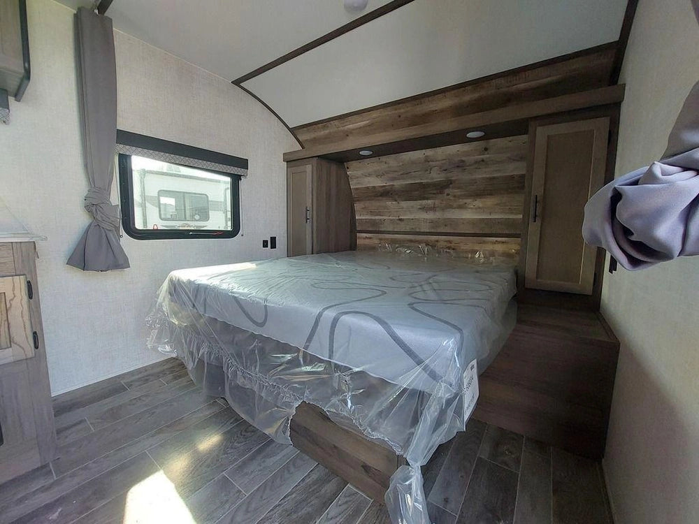 Gulf Stream 2025 Conquest 248BH