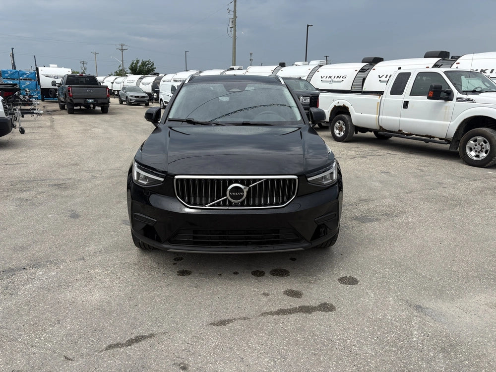 Volvo 2025 XC40
