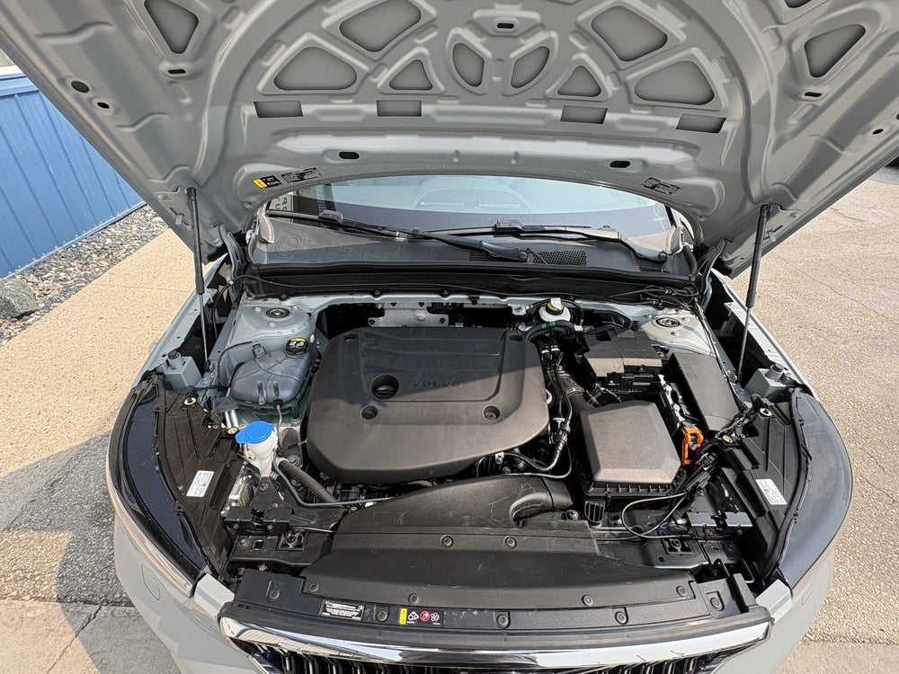 Volvo 2025 XC40