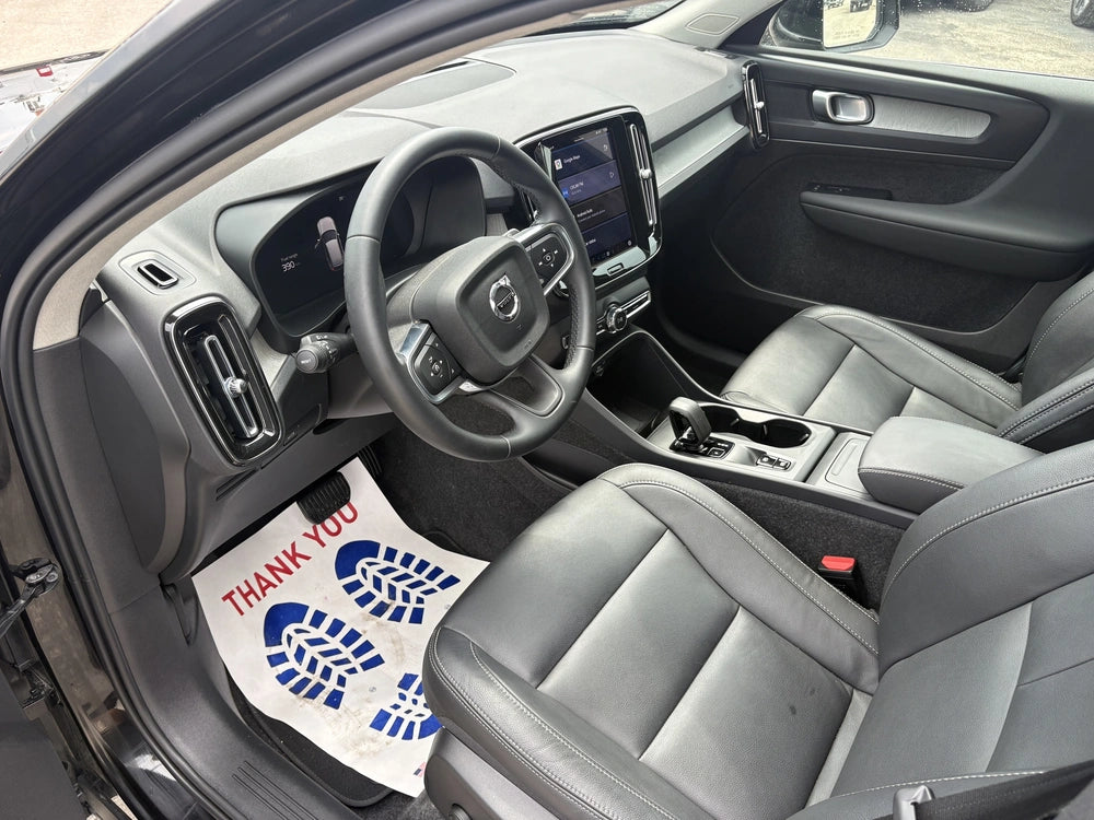 Volvo 2025 XC40