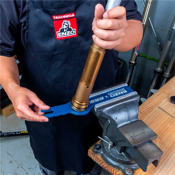 DRC/Zeta/Unit Enzo Tool Fork Cap Spinner
