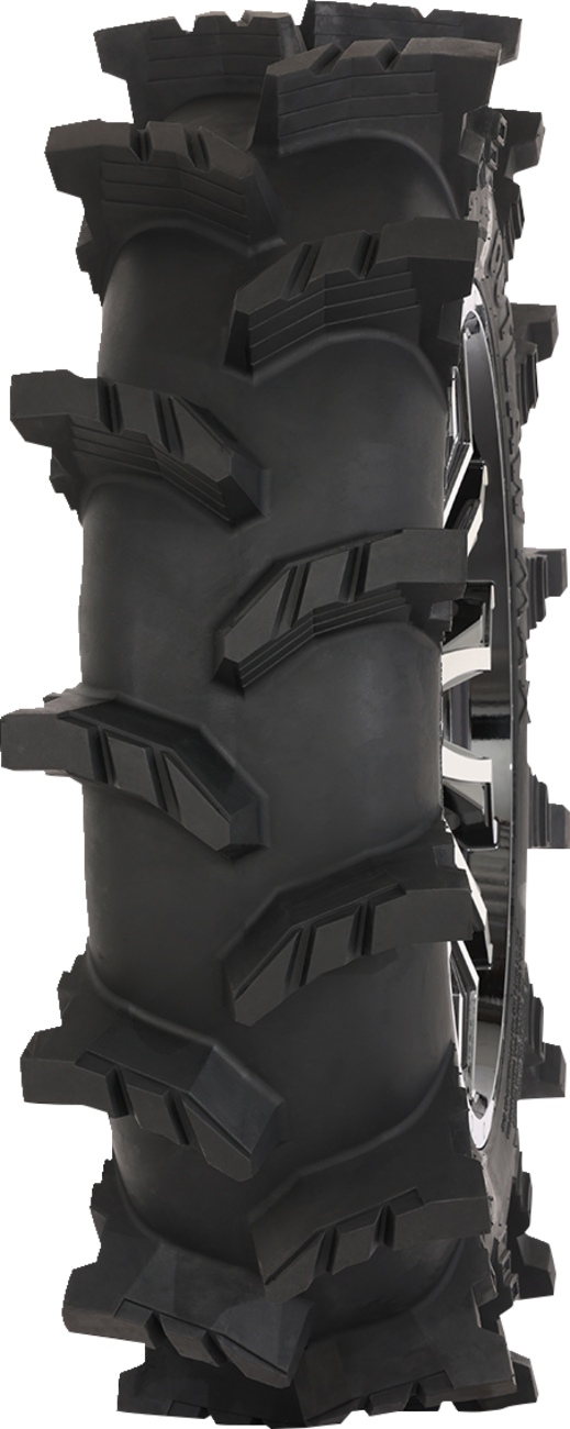 Outlaw Max Tire