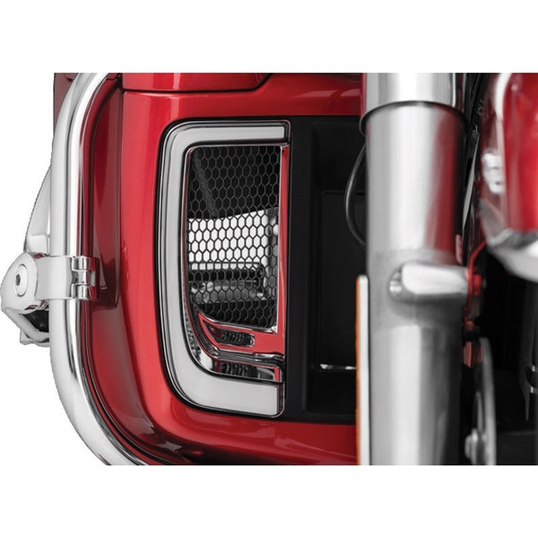 Kuryakyn Solid Plate Tracer Rad Grill HARLEY-DAVIDSON