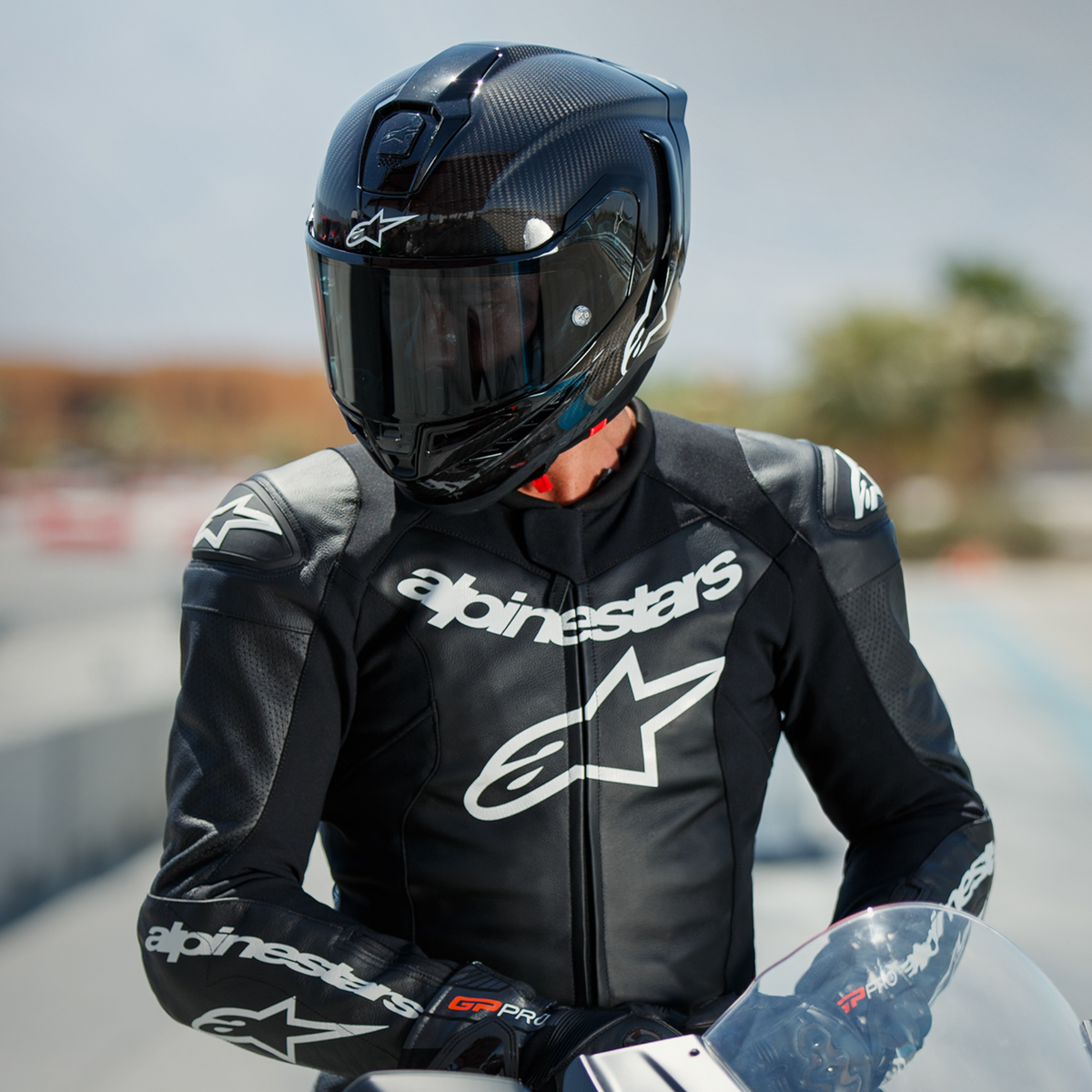 Supertech R10 Helmet