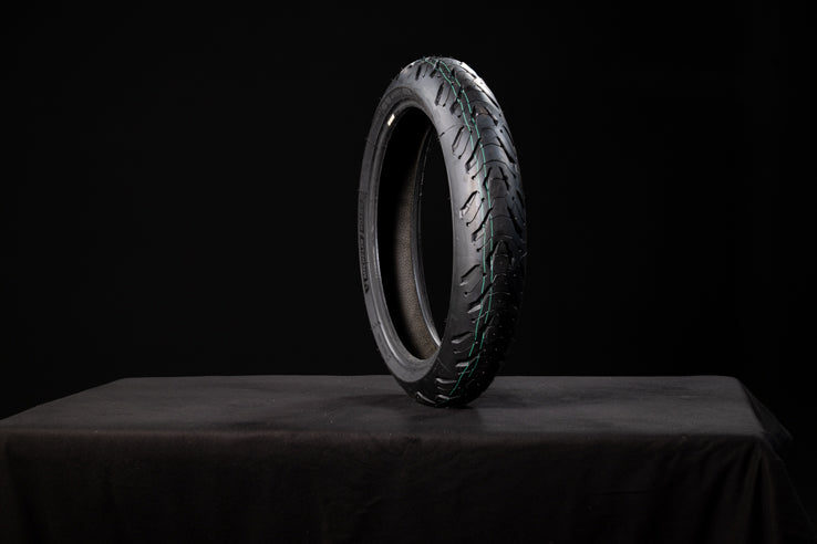 Stark Future Front tire Michelin Road 6 120/70-17 58W