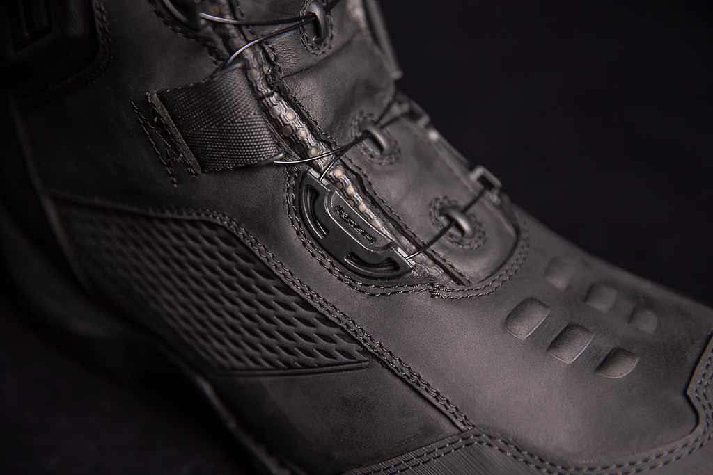 Stormhawk Boot